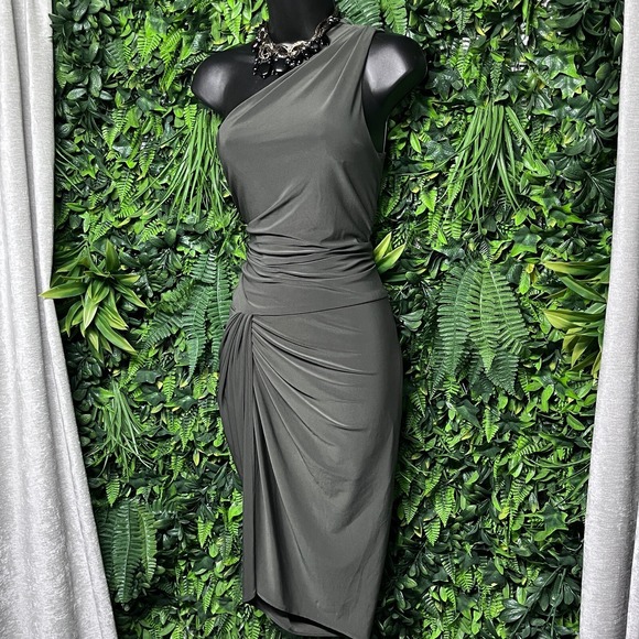 House of CB Dresses & Skirts - HOUSE OF CB Dress Women Small Green One Shoulder Riccarda Ruched Pleated ‎ 2813